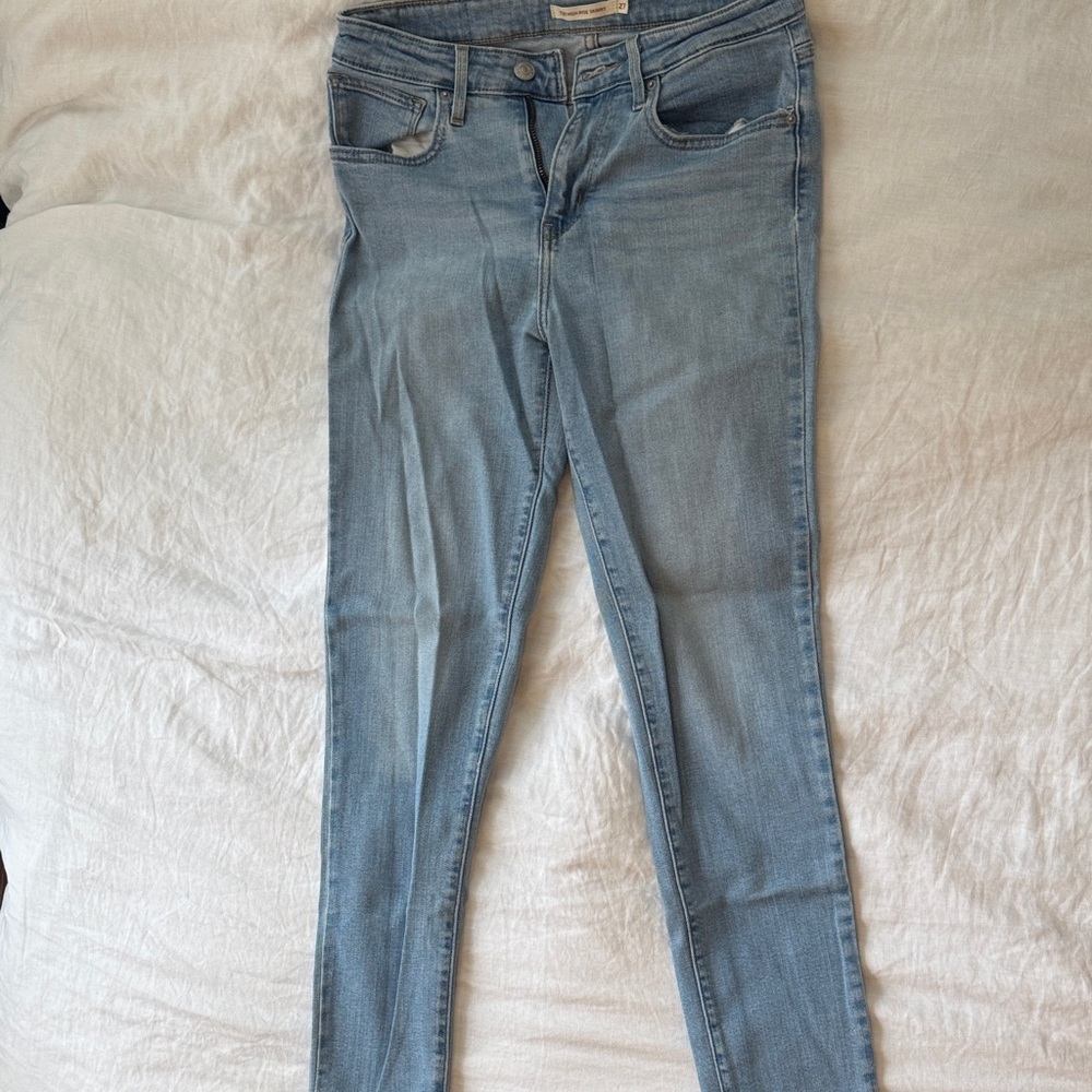 Levi's Women's Skinny Jeans in Light Blue
